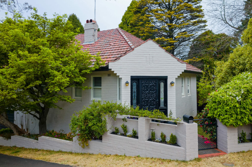 A house with a low insulation R-value in Australia.
